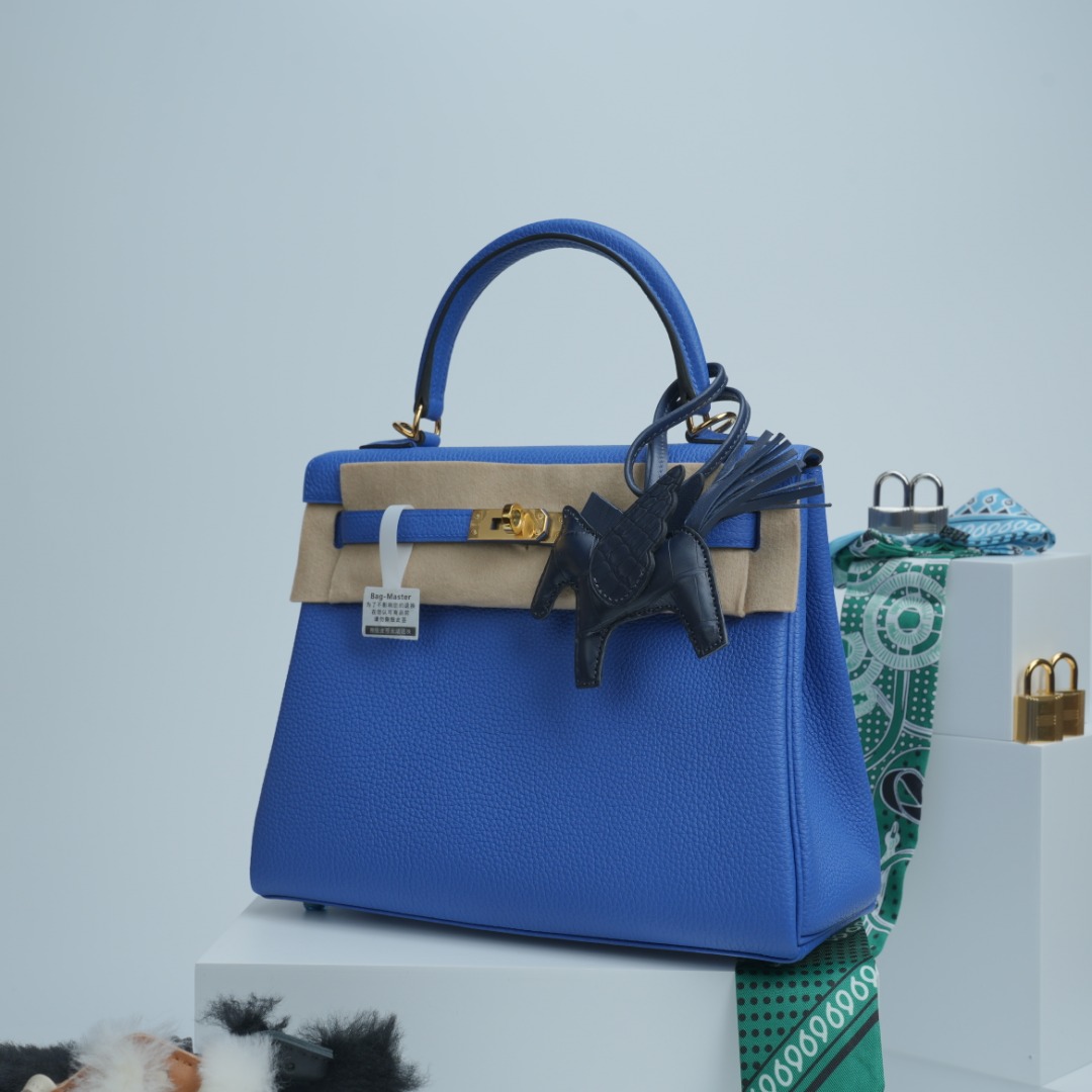 Hermes Kelly Blue everyday
