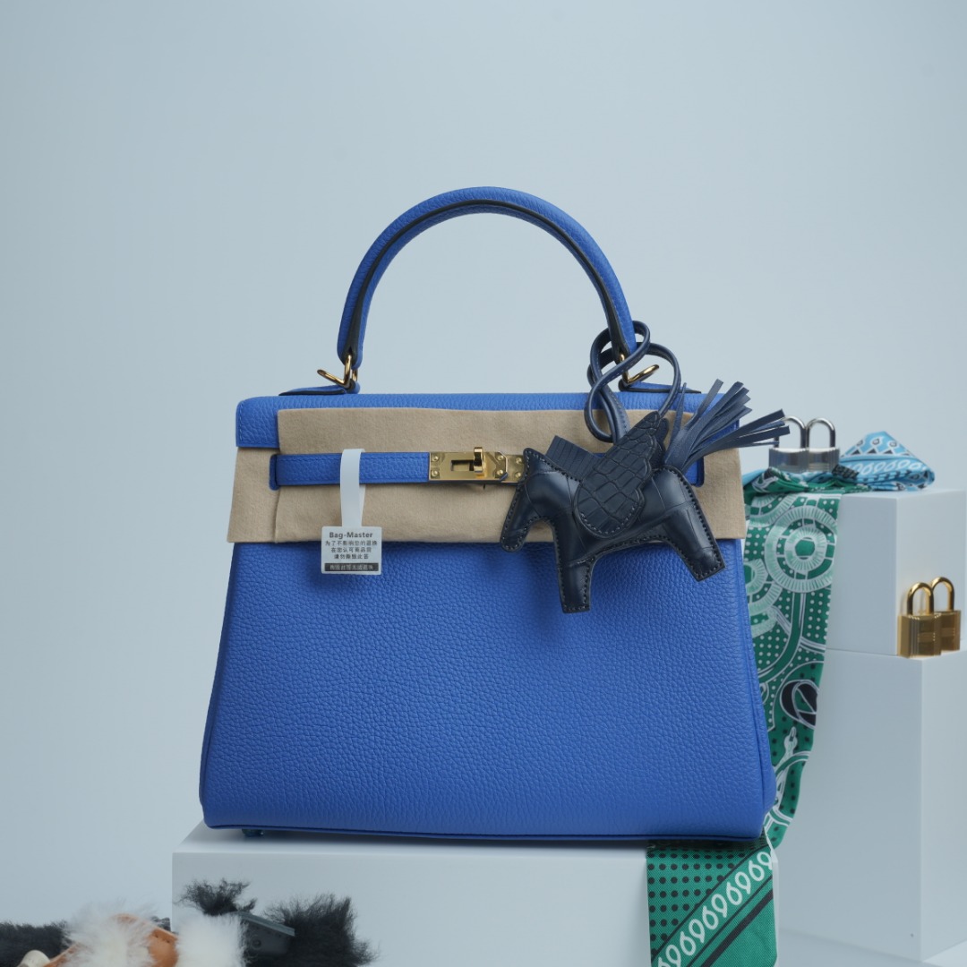 Hermes Kelly Blue everyday