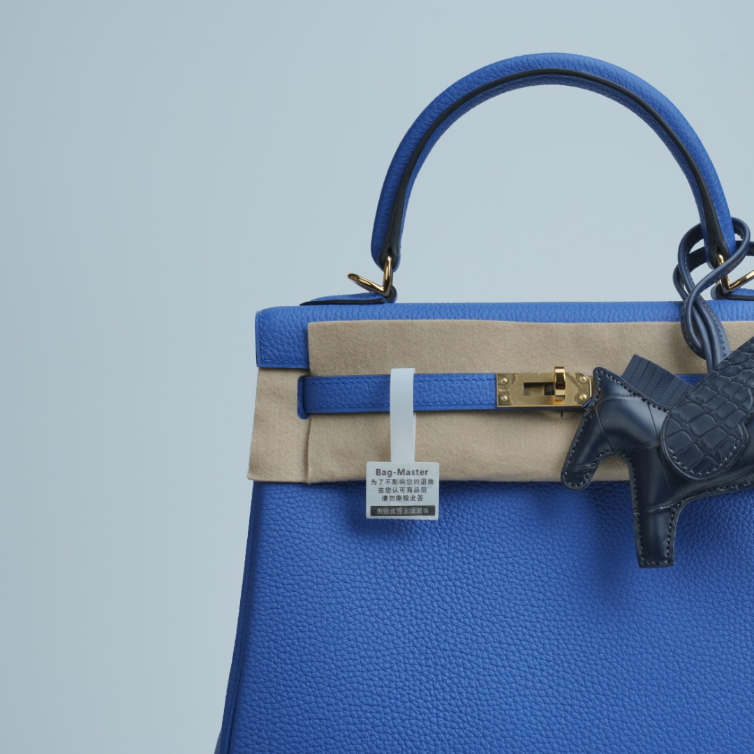 Hermes Kelly Blue everyday