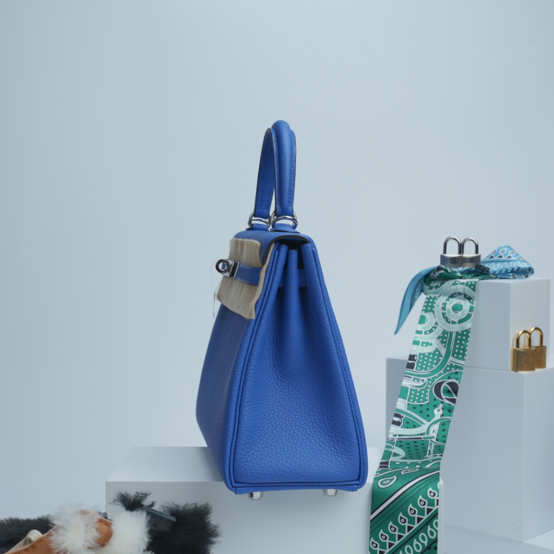 Hermes Kelly Blue and Beige Togo leather everyday