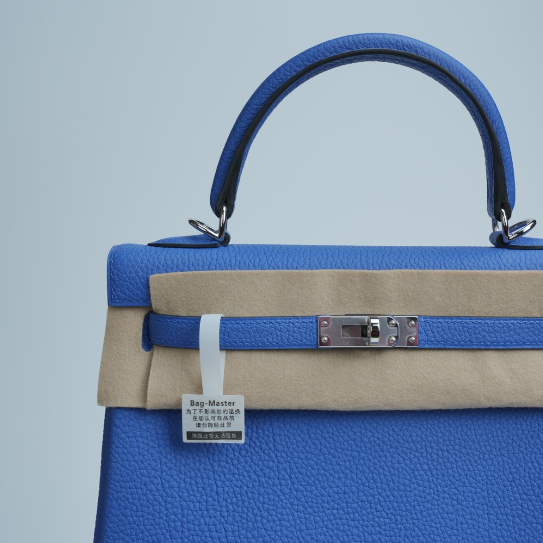 Hermes Kelly Blue and Beige Togo leather everyday