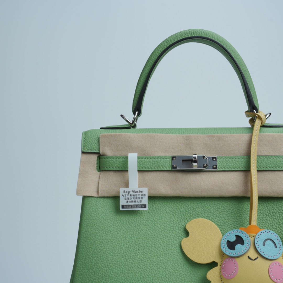 Hermes Kelly Green Togo shoulder everyday