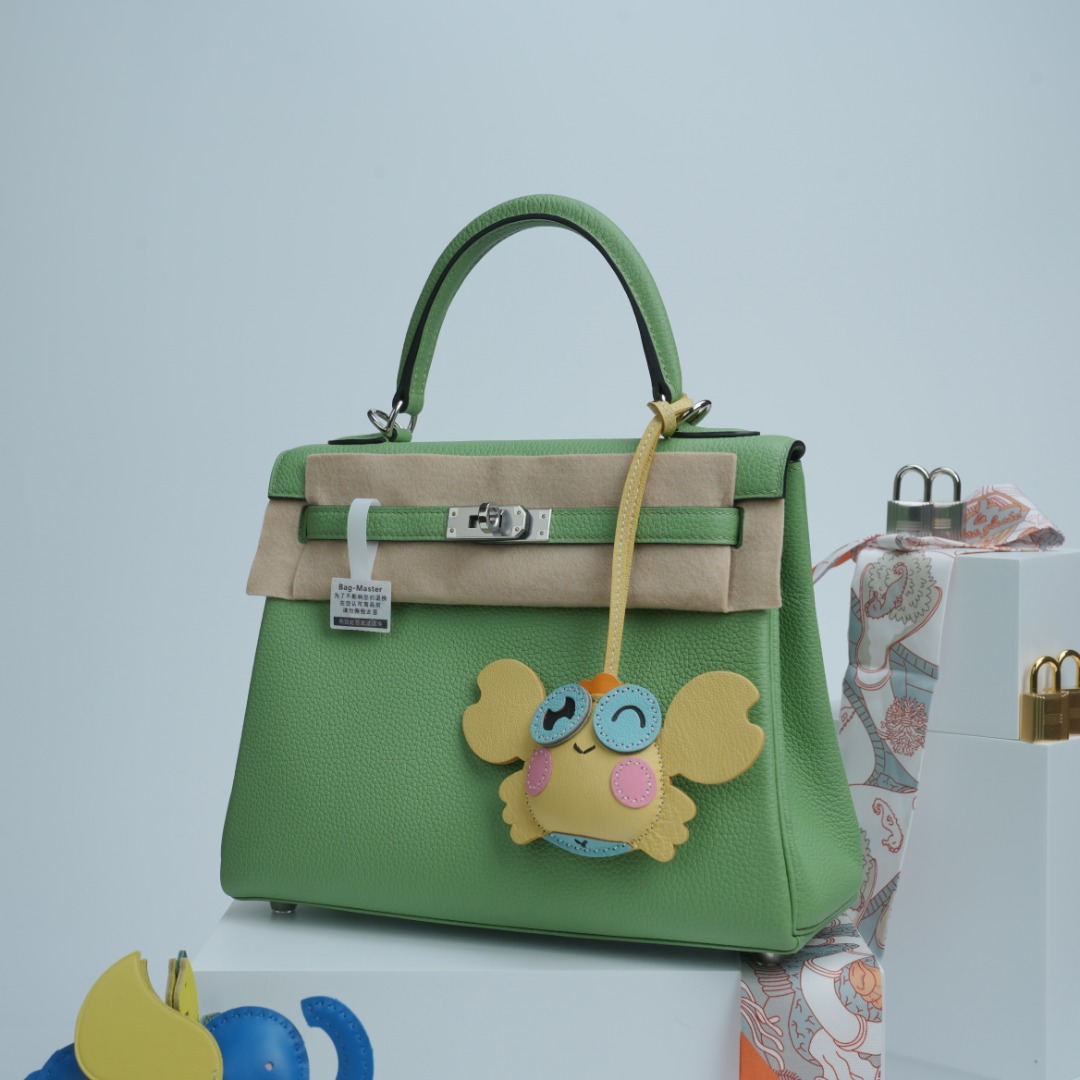 Hermes Kelly Green Togo shoulder everyday