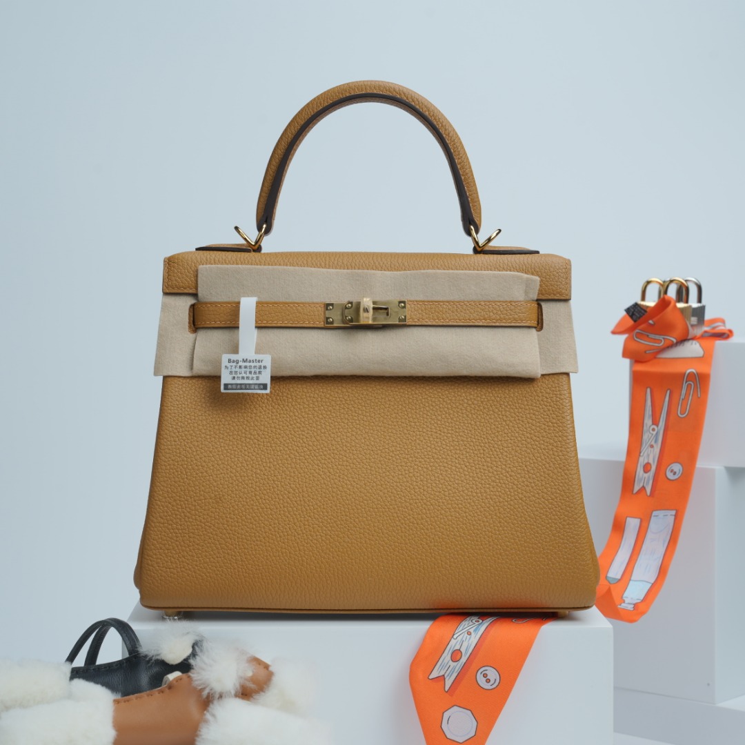 Hermes Kelly Gold Brown Togo leather shoulder everyday