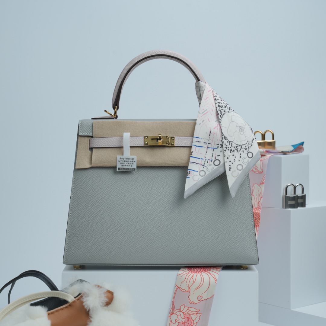 Hermes Kelly Grey and Beige Epsom shoulder everyday