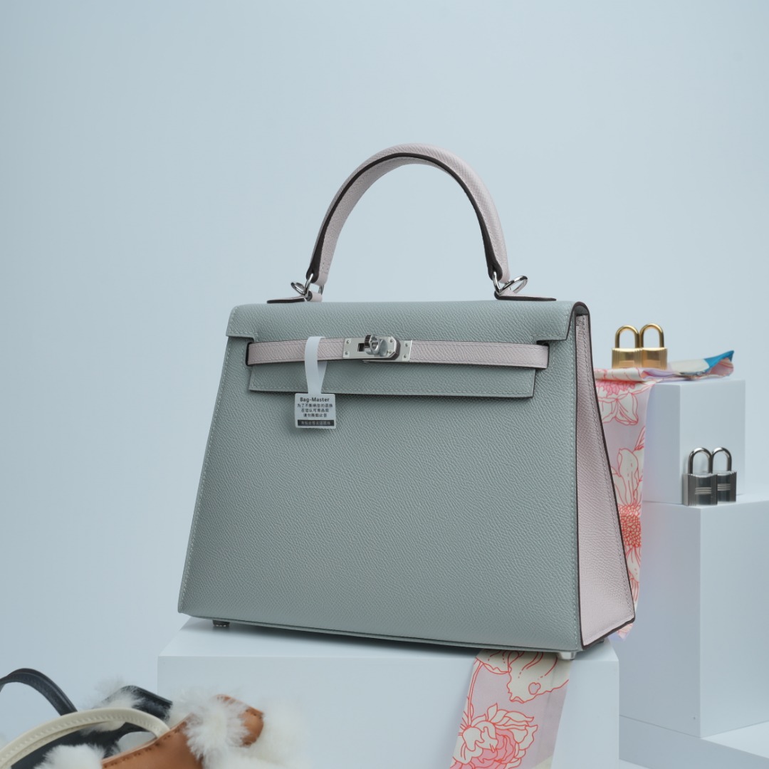 Hermes Kelly Light grey and pale pink Epsom shoulder everyday