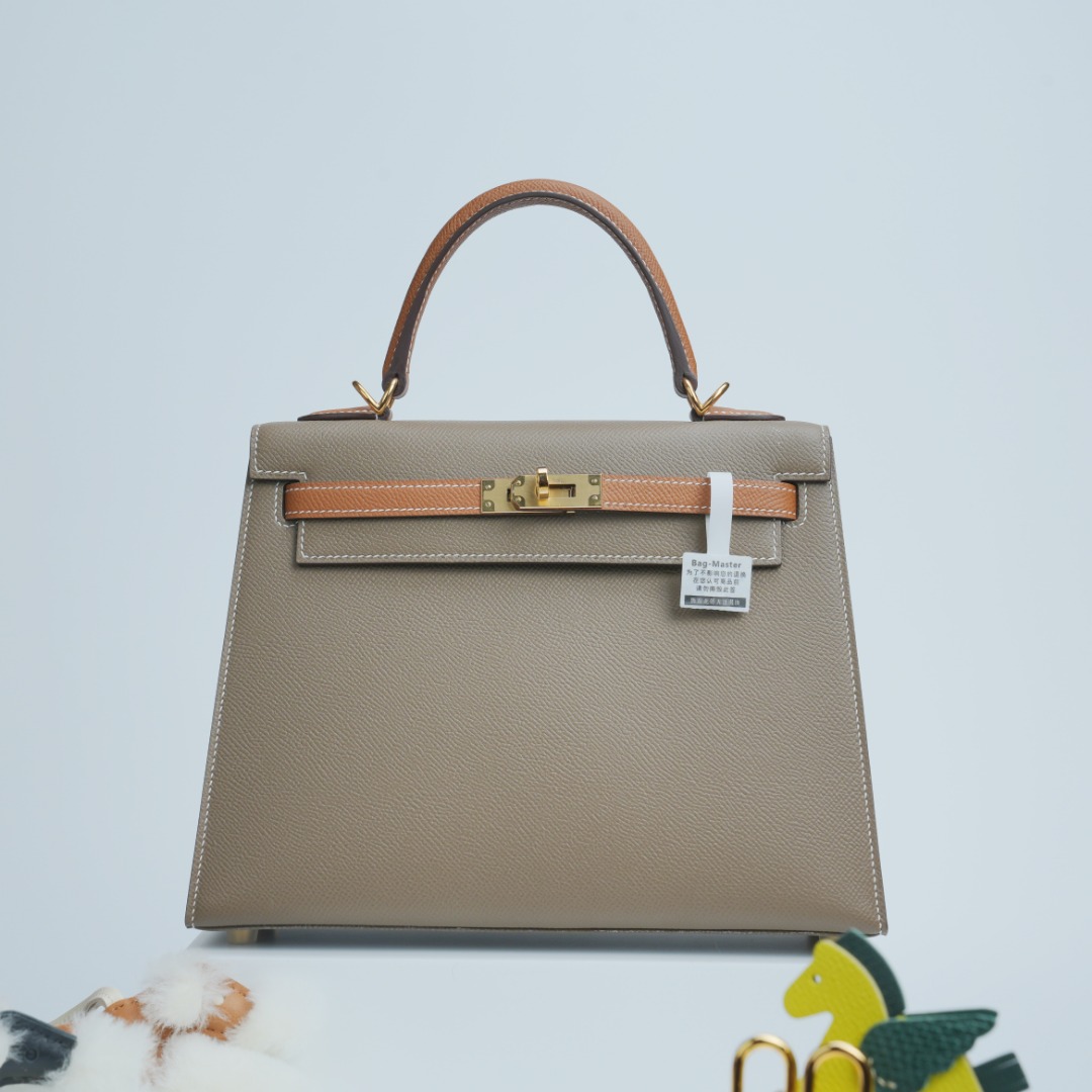Hermes Kelly Etoupe with Gold hardware work everyday