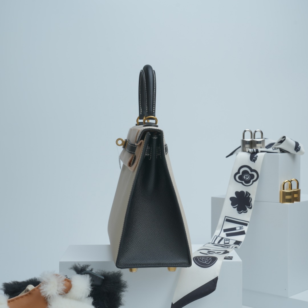 Hermes Kelly Craie Black Epsom handbag everyday