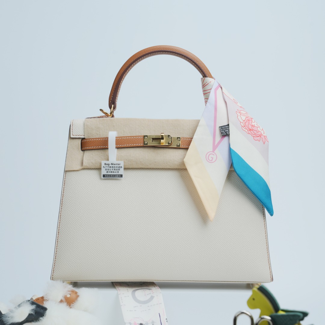 Hermes Kelly Craie Gold Epsom handbag everyday