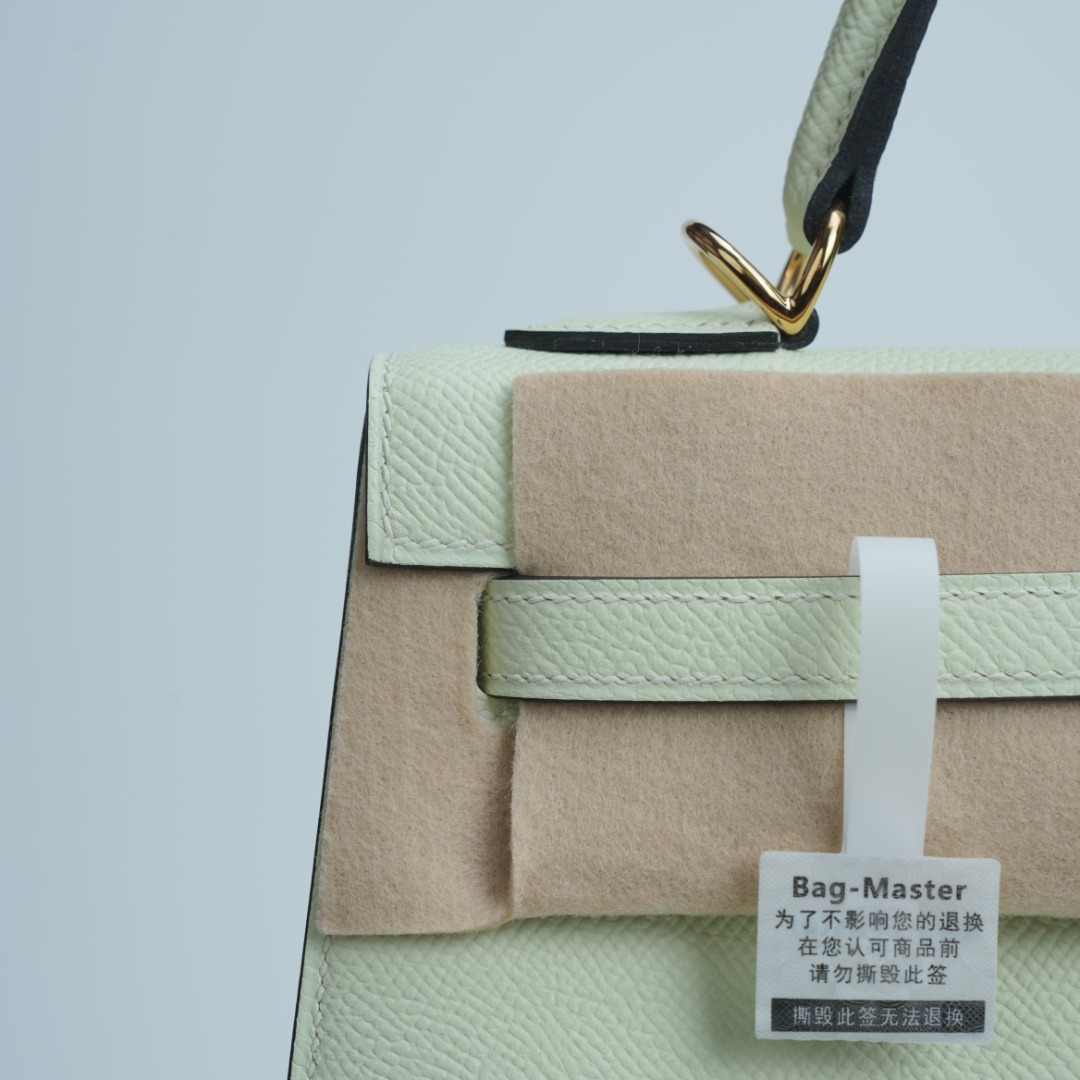Hermes Kelly Cream Epsom shoulder everyday