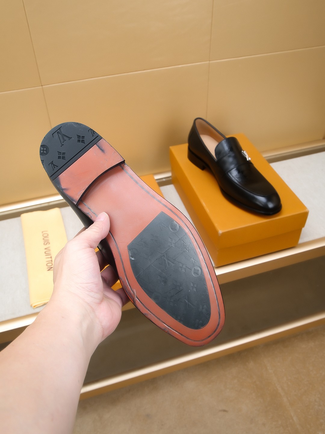 Louis Vuitton Men's Black Leather Loafers with LV Logo Accent 10 a1742404320103 0617