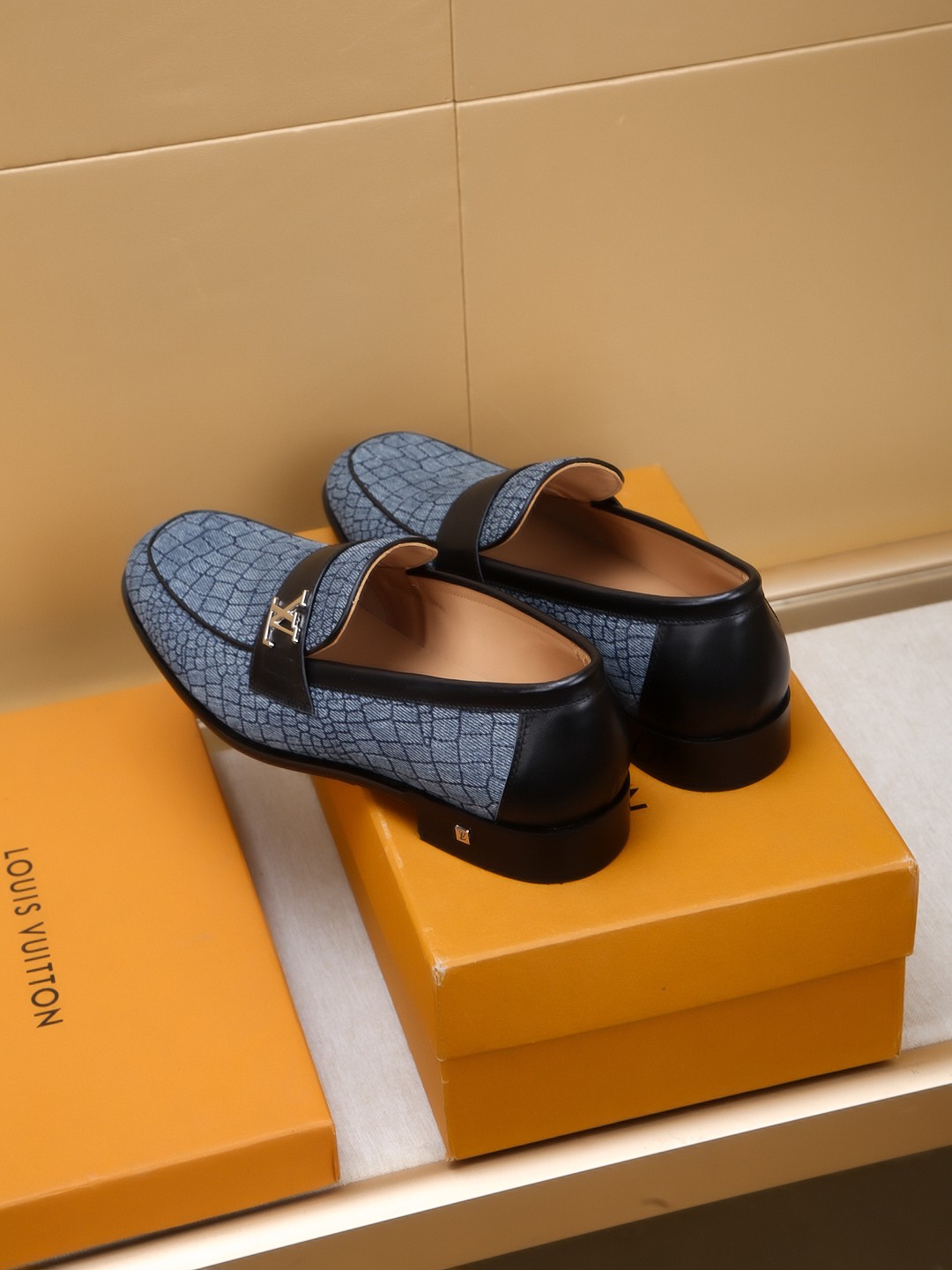 Louis Vuitton Men's Blue Leather Embossed Loafers with LV Hardware 8 a1742405534972 5313