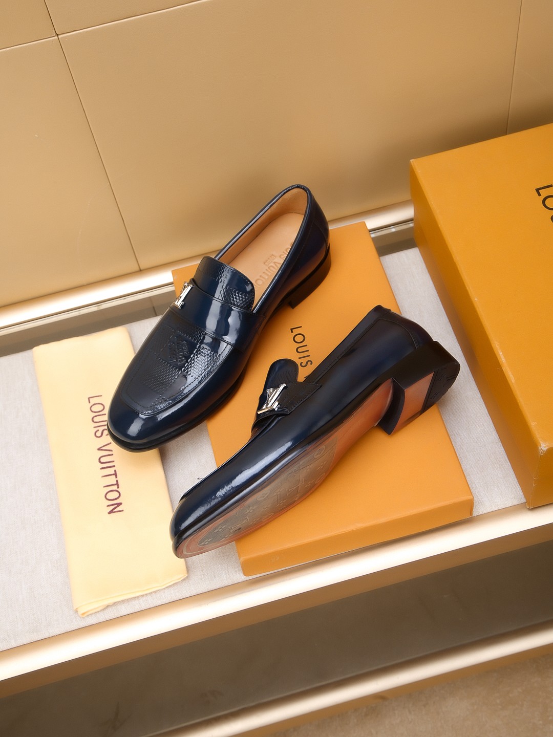 Louis Vuitton Men's Leather Loafers, Classic & Stylish Dress Shoes Size 39-44 6 a1742405853224 8541