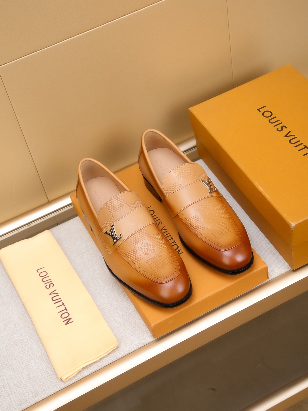 Louis Vuitton Men's Leather Loafers, Classic Style & Comfortable Fit 2 a1742406523427 4668
