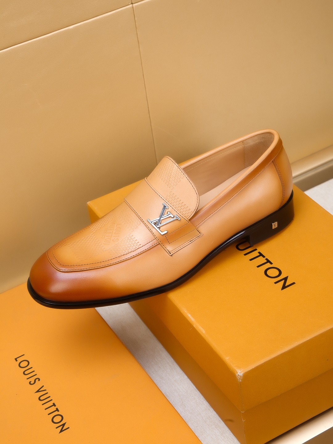 Louis Vuitton Men's Leather Loafers, Classic Style & Comfortable Fit 7 a1742406523457 4162
