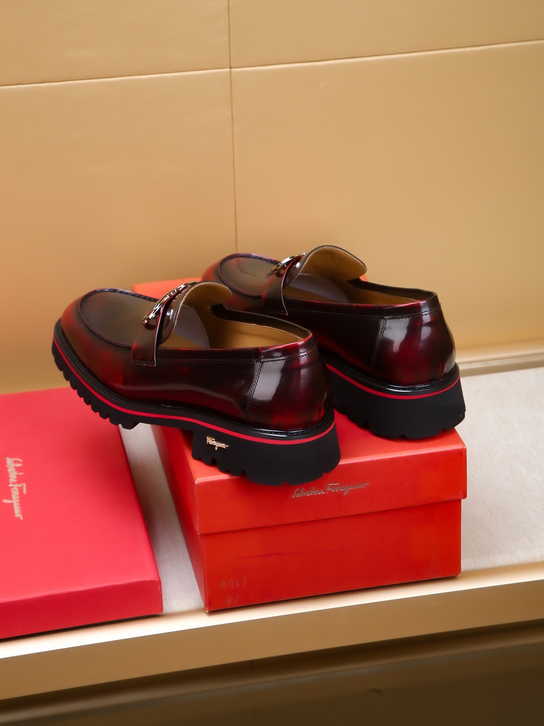 Ferragamo Men's Leather Loafers - High-Quality, Handmade, and Stylish 9 a1742520450673 3010