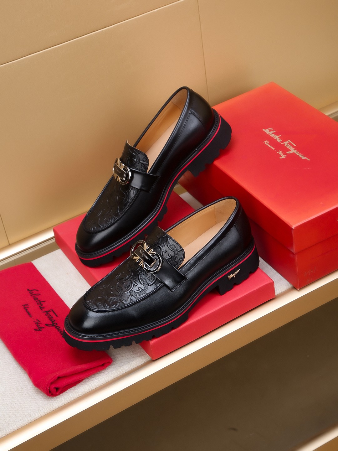 Salvatore Ferragamo Men's Leather Loafers With Embossed Detailing 3 a1742520599607 7673