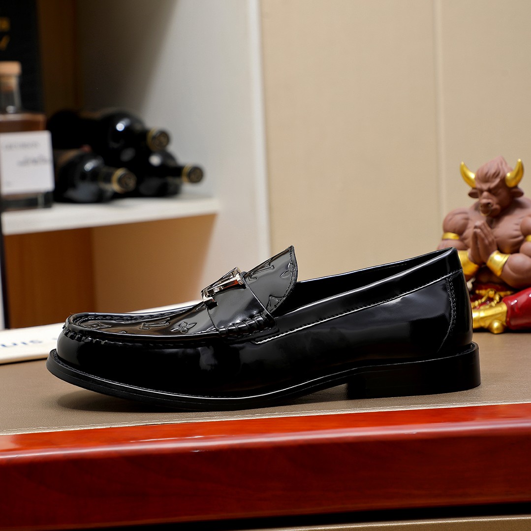Louis Vuitton Men's Black Leather Loafers with Embossed Monogram - Size 38-45 6 a1754198149493 8055