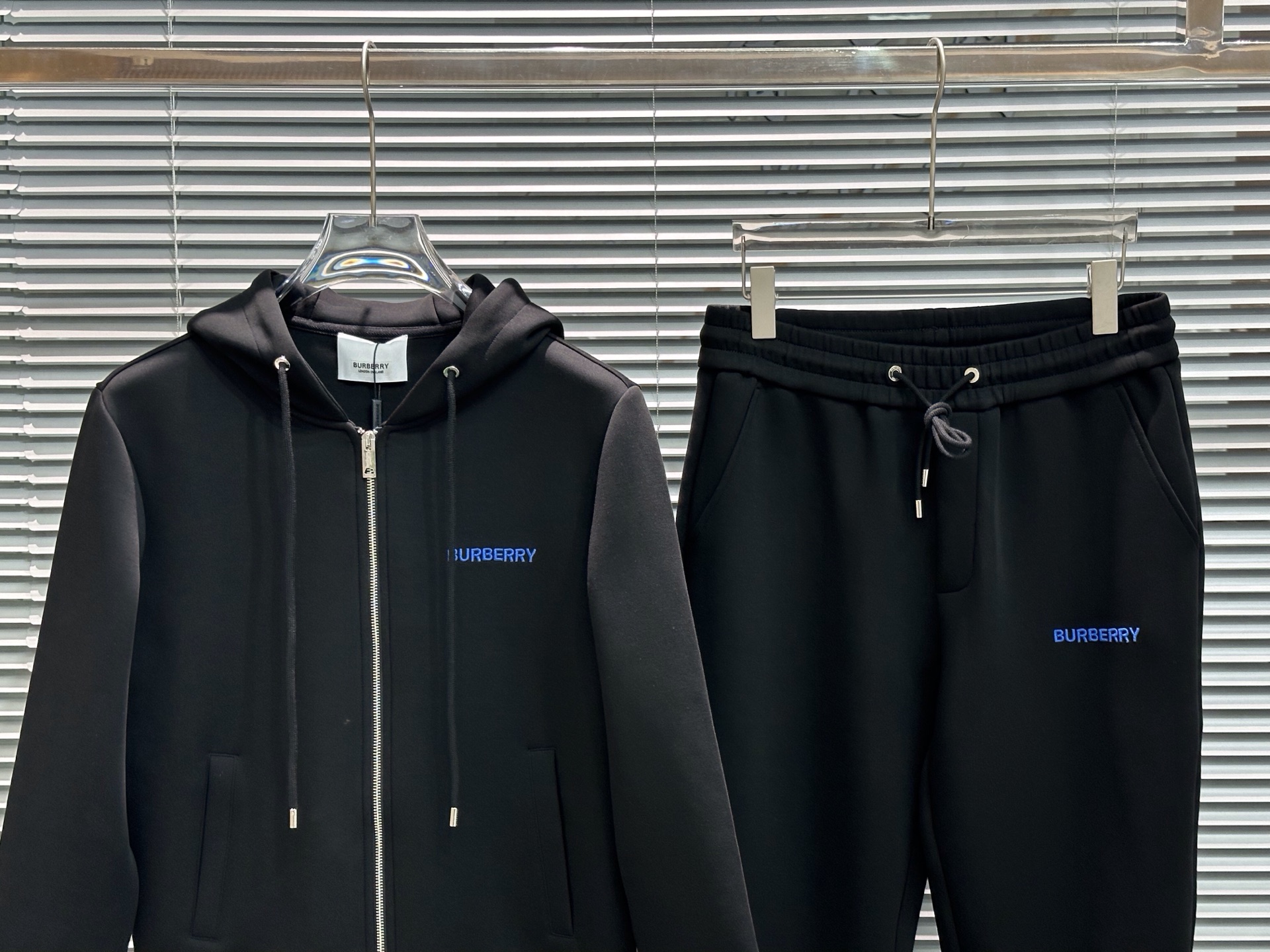 2꯭0꯭2꯭5秋冬上新 原⌚️高版本 套装SIZE：M～3XLEEE6