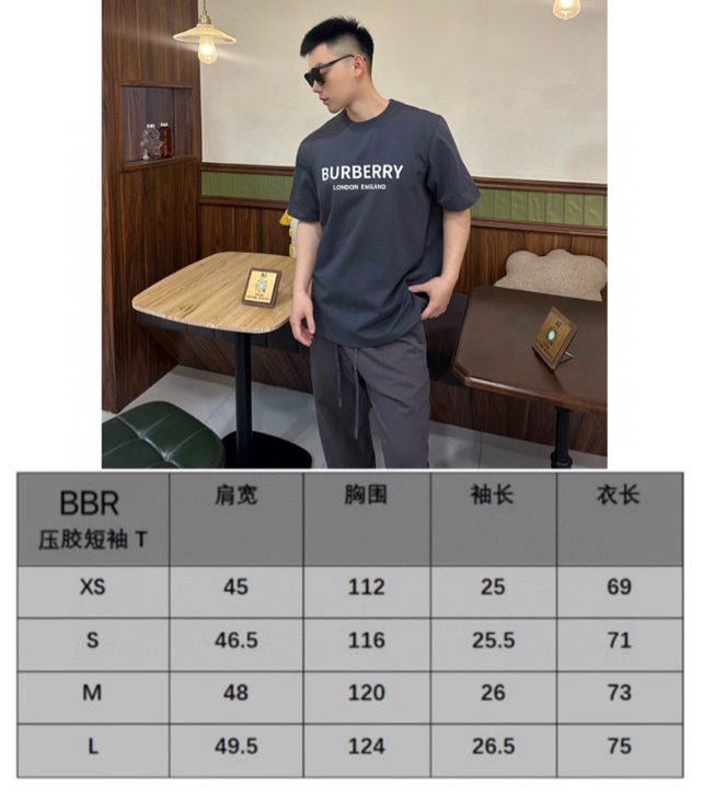 NO:414685,-25SS - Lettered horizontal stripe short sleeves, as a classic work in the fashion industry, have always been loved by fashion experts. This short sleeve is centered on a simple but stylish design, and uses high-quality fabrics, which are soft and comfortable, breathable, and can be kept refreshed even in the hot summer. Its most eye-catching feature is the eye-catching lettered horizontal stripe design on the chest, which not only adds a sense of layering to the overall look, but also shows a unique personality charm. Whether it is paired with jeans, casual pants or skirts, it can be easily controlled and shows different styles and charms. In addition, this short sleeve also has a variety of colors to choose from to meet the preferences and needs of different groups of people. Whether it is daily travel, shopping and date, or participating in parties, lettered horizontal stripe short sleeves can become an indispensable fashion item in your wardrobe, allowing you to stand out from the crowd and show your personality.  Black/white XS-S-M-L, skirts, jeans, T-shirt, alexander wang19860909-25SS——字母横条短袖,作为时尚界的经典之作,一直以来都备受潮流达人的喜爱.这款短袖以简约而不失格调的设计为核心,采用优质面料,柔软舒适,透气性好,即便在炎炎夏日也能保持清爽.其最引人注目的特点便是胸前那一条醒目的字母横条设计,不仅为整体造型增添了层次感,更展现出独特的个性魅力.无论是搭配牛仔裤、休闲裤还是半身裙,都能轻松驾驭,展现出不同的风格韵味.此外,这款短袖还拥有多种颜色可供选择,满足不同人群的喜好与需求.无论是日常出行、逛街约会,还是参加聚会活动,字母横条短袖都能成为你衣橱中不可或缺的时尚单品,让你在人群中脱颖而出,尽显个性风采. 现货发售黑色/白色XS-S-M-L,,skirts,jeans,T-shirt,alexander wang,Men's clothing