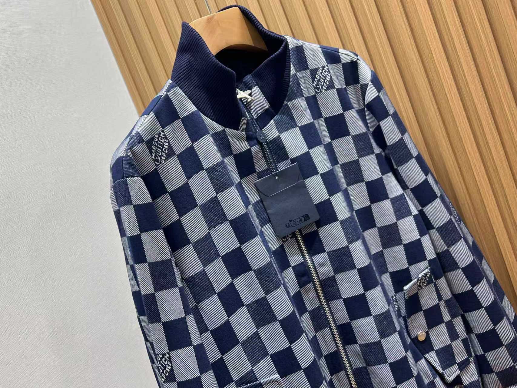 “Vintage-Inspired Donkey 2025-25SS Coat with Modern Twist | High-Quality Fabrics, Unique Design, Ideal for Fashionable Individuals” - 图片 7