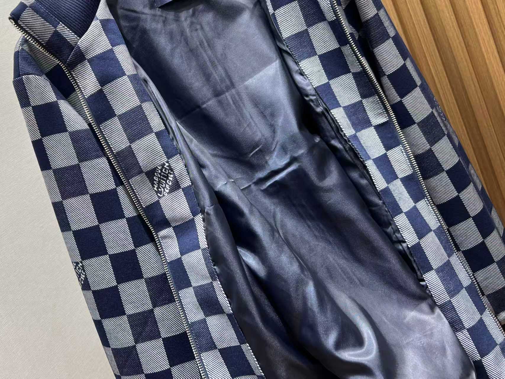 “Vintage-Inspired Donkey 2025-25SS Coat with Modern Twist | High-Quality Fabrics, Unique Design, Ideal for Fashionable Individuals” - 图片 3