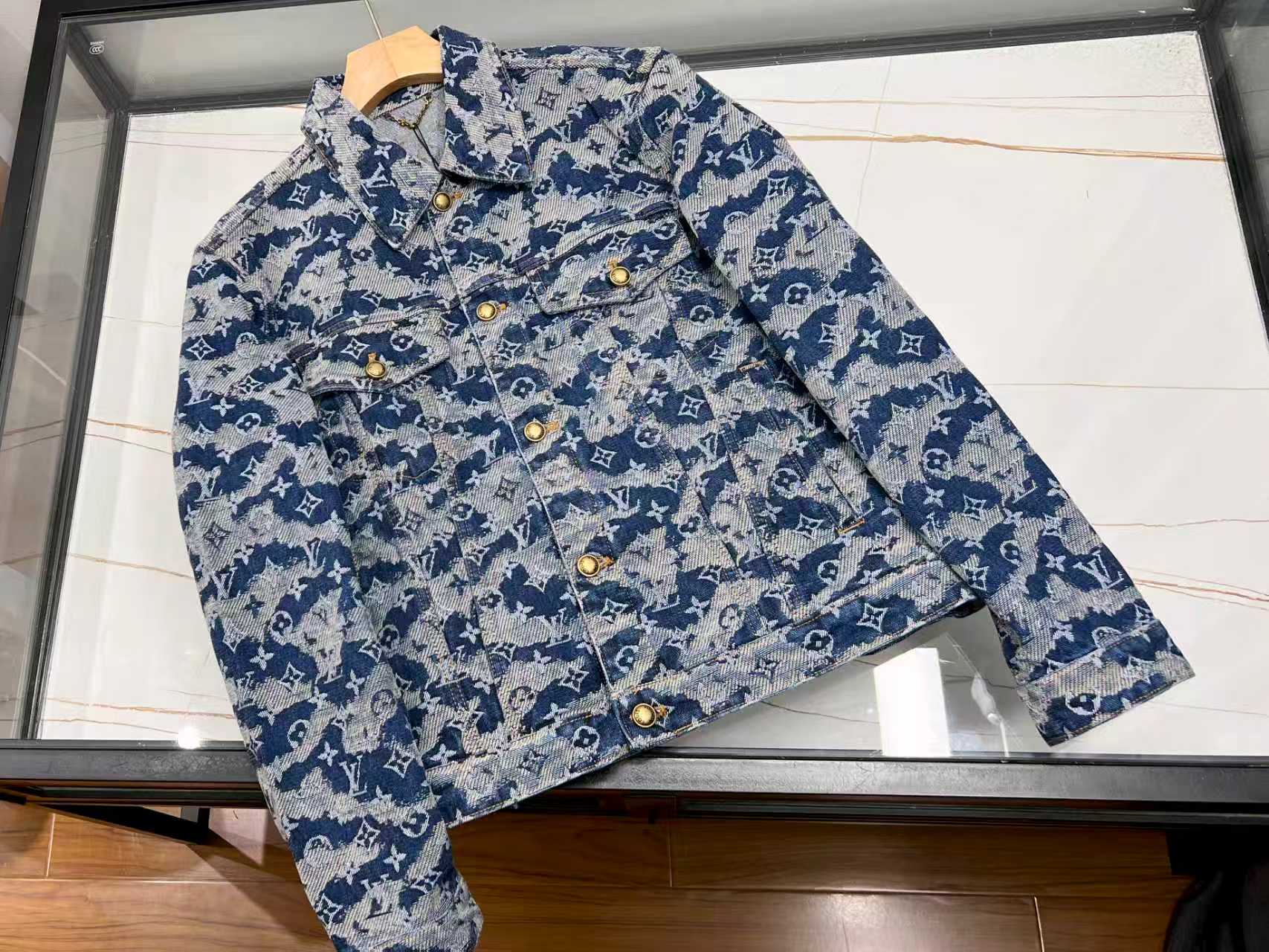 NO:676715,one~,Louis Vuitton-clothing,louis vuitton,19860909one~,路易威登-服装,louis vuitton,,Women's clothing