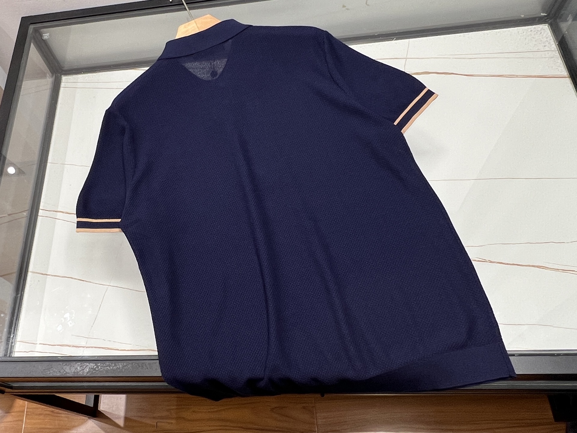 loro Piana 1936春夏新款 桑蚕丝混纺男士针织短袖衫！采用10%蚕丝+90％莱赛尔天丝混纺质