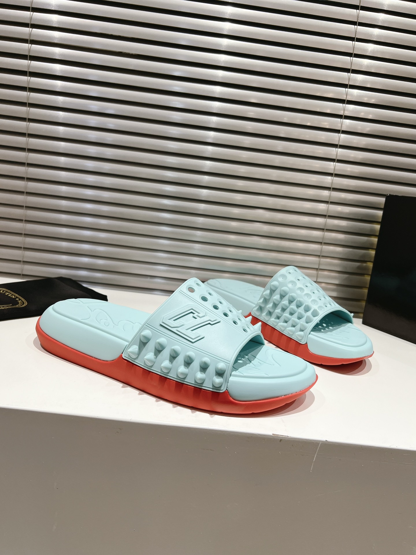 Customize CL Varsity Slipper with Black Box Note for Top-level 2024ss. - 图片 4