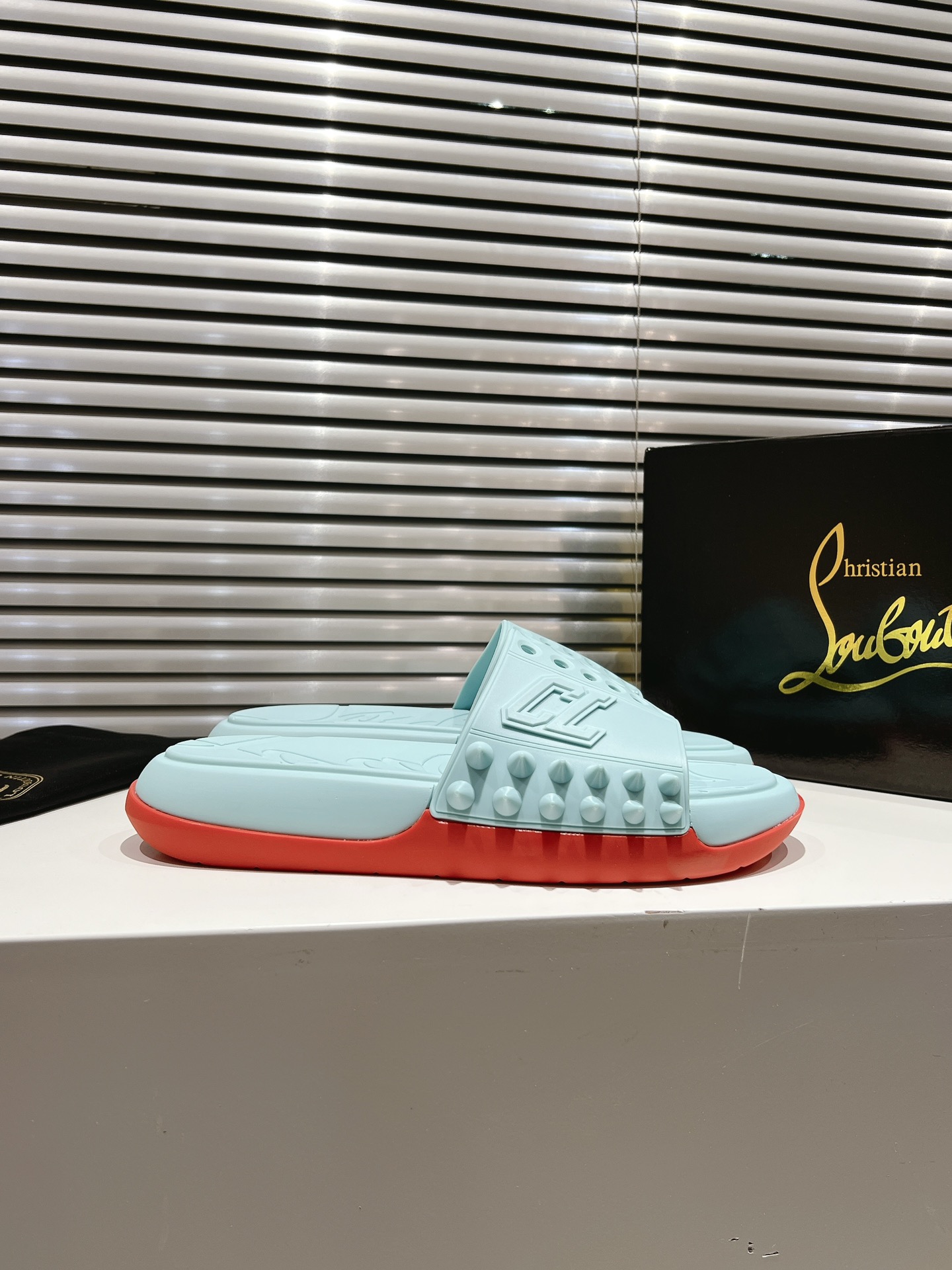 Customize CL Varsity Slipper with Black Box Note for Top-level 2024ss. - 图片 2