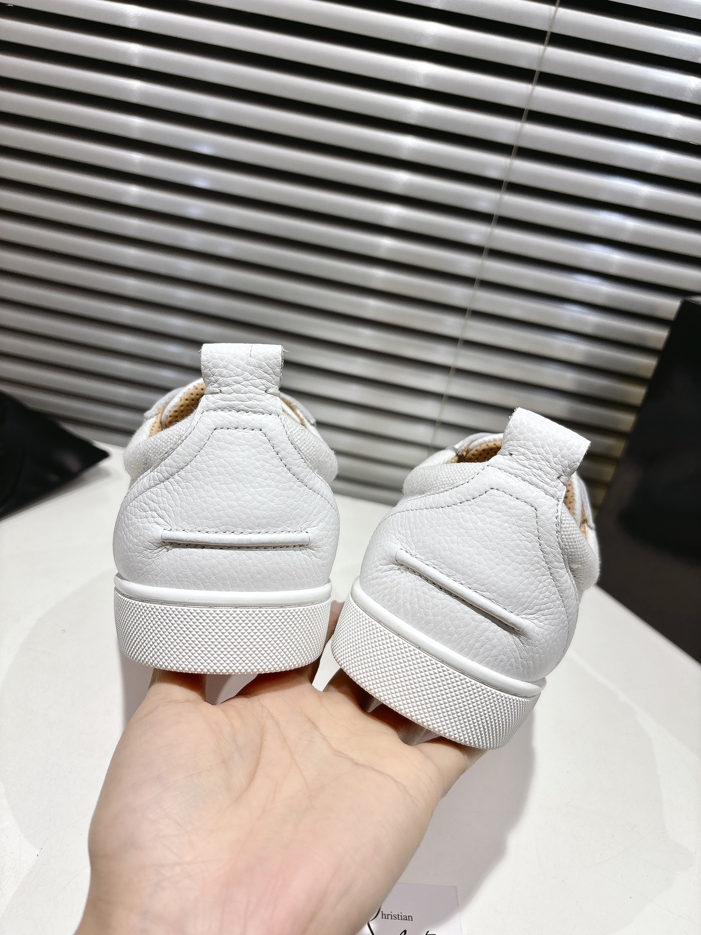 Customized Christian Louboutin Retro Sports Shoes: Top-Level 2025 Collection - 图片 9