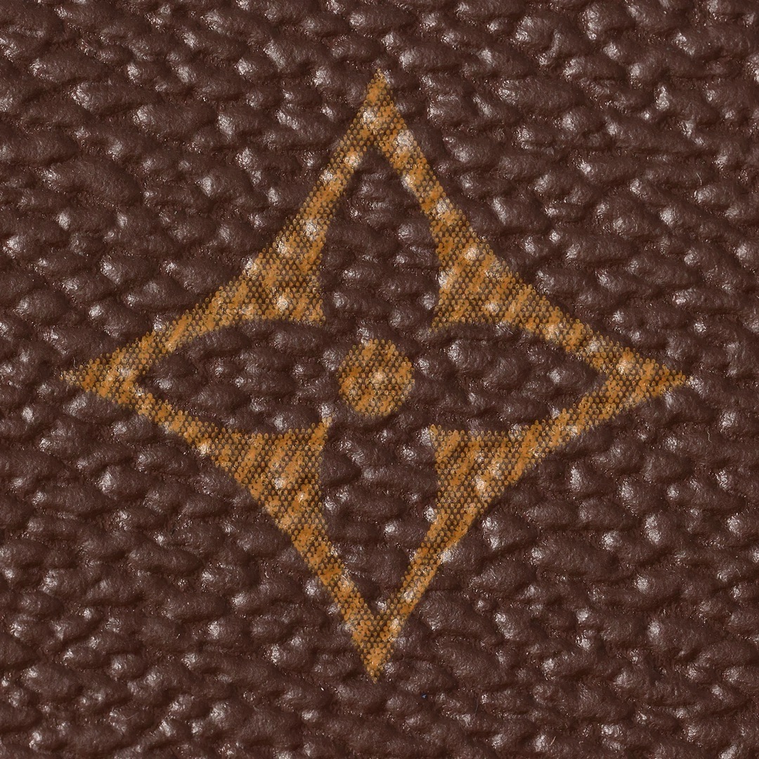 图片[7]-LOUIS VUITTON 路易威登 Keepall 黑棕老花旅行包 此款旅行包采用有史以来尤其受欢迎的经典路易威登设计 适用于事业繁忙而又注重品味的男士 宽敞的容量和可调节肩带适用于工作、休闲或出行特殊涂层帆布一体 天然牛皮饰边 棉纺织衬里 大容量设计 随身上机行李尺寸 可拆卸皮革铭牌 可调节肩带 尺寸：45*20*27cm-选品中心