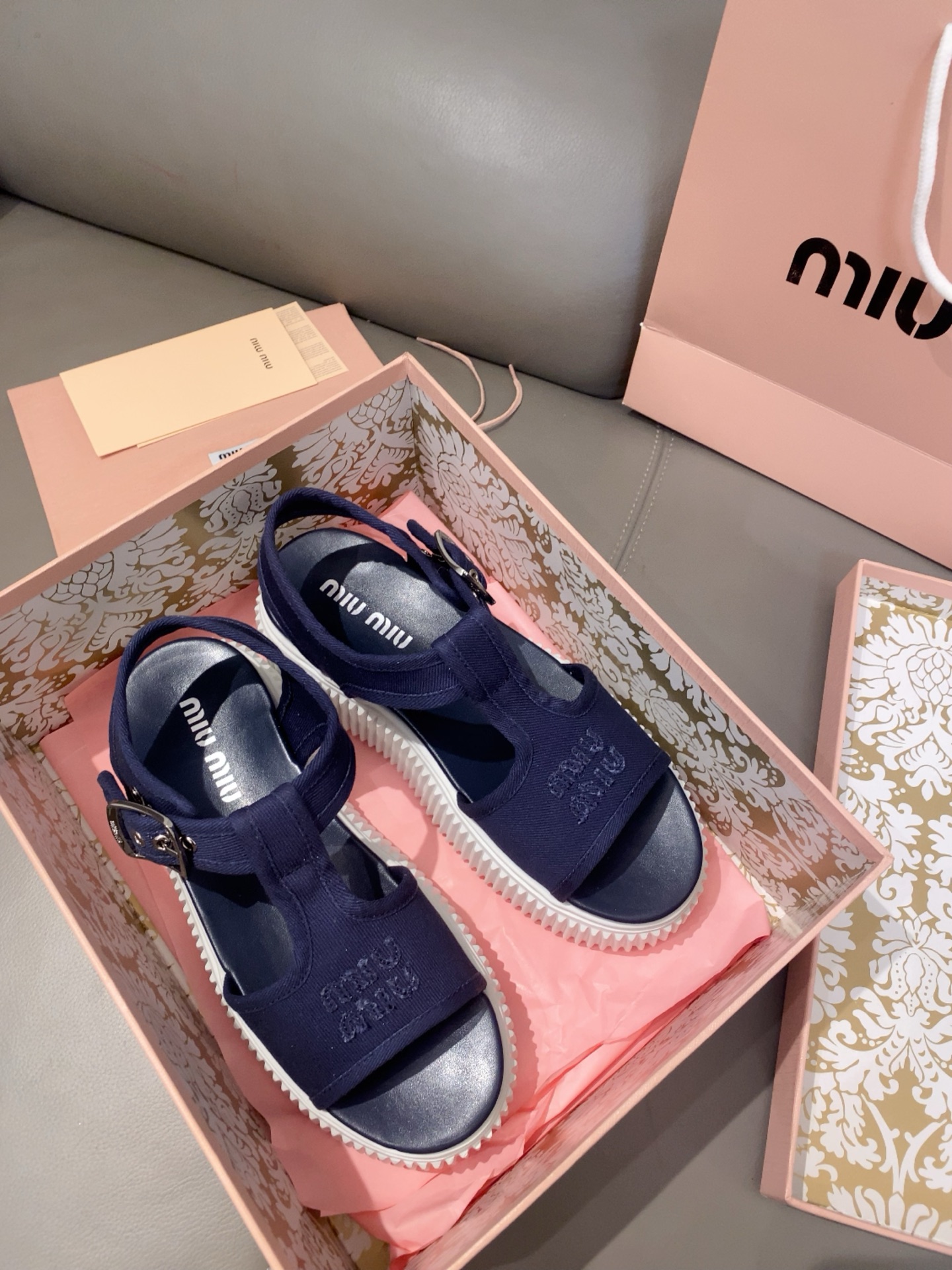 NO:265468,25miumiu is available in spring and summer, sandals, miumiu, sandals1986090925miumiu春夏上新啦,凉鞋,miumiu,sandals,Women's Shoes