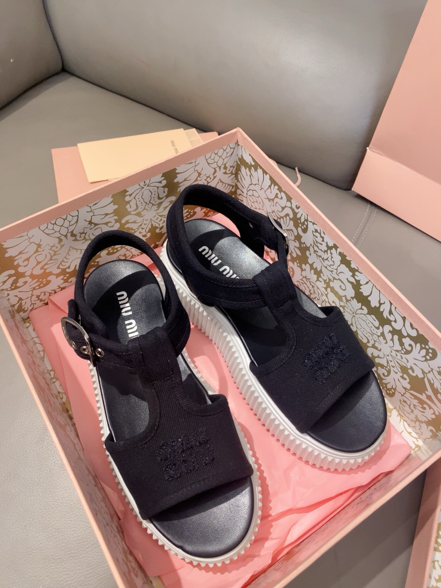 NO:265474,25miumiu is available in spring and summer, sandals, miumiu, sandals1986090925miumiu春夏上新啦,凉鞋,miumiu,sandals,Women's Shoes