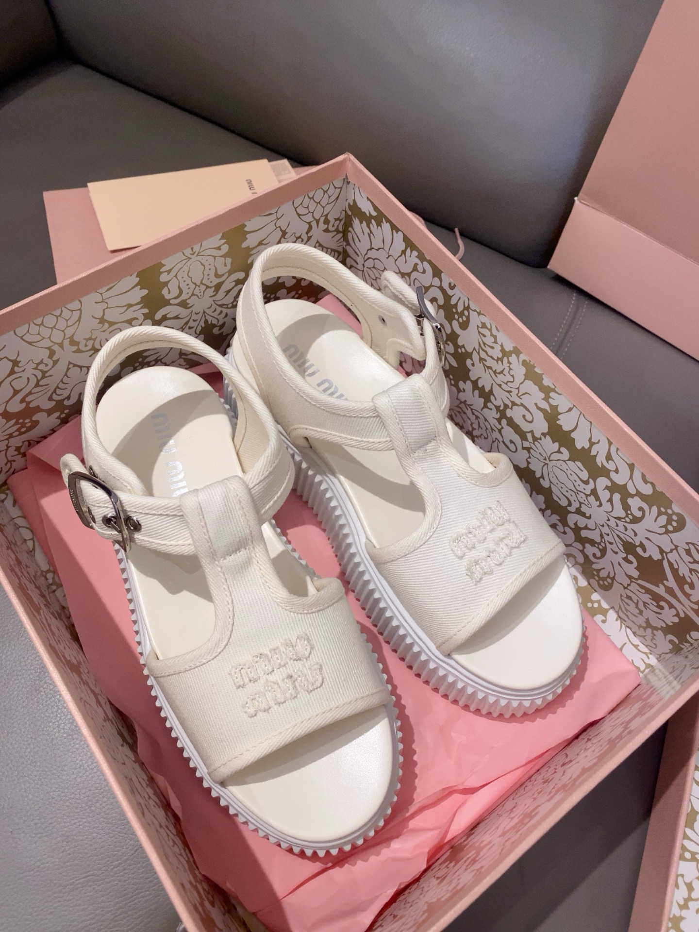 NO:265478,25miumiu is available in spring and summer, sandals, miumiu, sandals1986090925miumiu春夏上新啦,凉鞋,miumiu,sandals,Women's Shoes