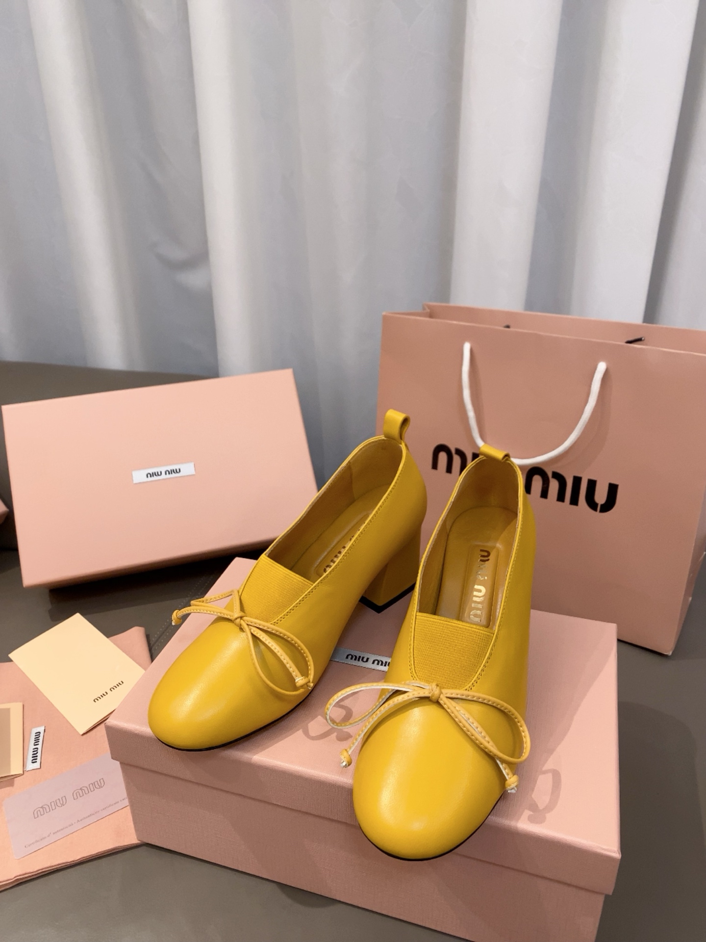 NO:345618,25th autumn and winter, original lasting technology, 5D hot stamping footprint mark, original heel cloth mark, high quality 1:1 craft reproduction, fabric mixed-bred sheepskin inner sheepskin heel height 6.5cm large bottom genuine leather big soles 35-40, sheepskin, Leather soles1986090925秋冬上新啦,原版套楦工艺,5D烫印垫脚标,原版后跟布标,高品质1:1工艺复刻 面料混种羊皮 内里羊皮 跟高6.5cm 大底真皮大底 码数35-40,,sheepskin,Leather soles,Men's shoes