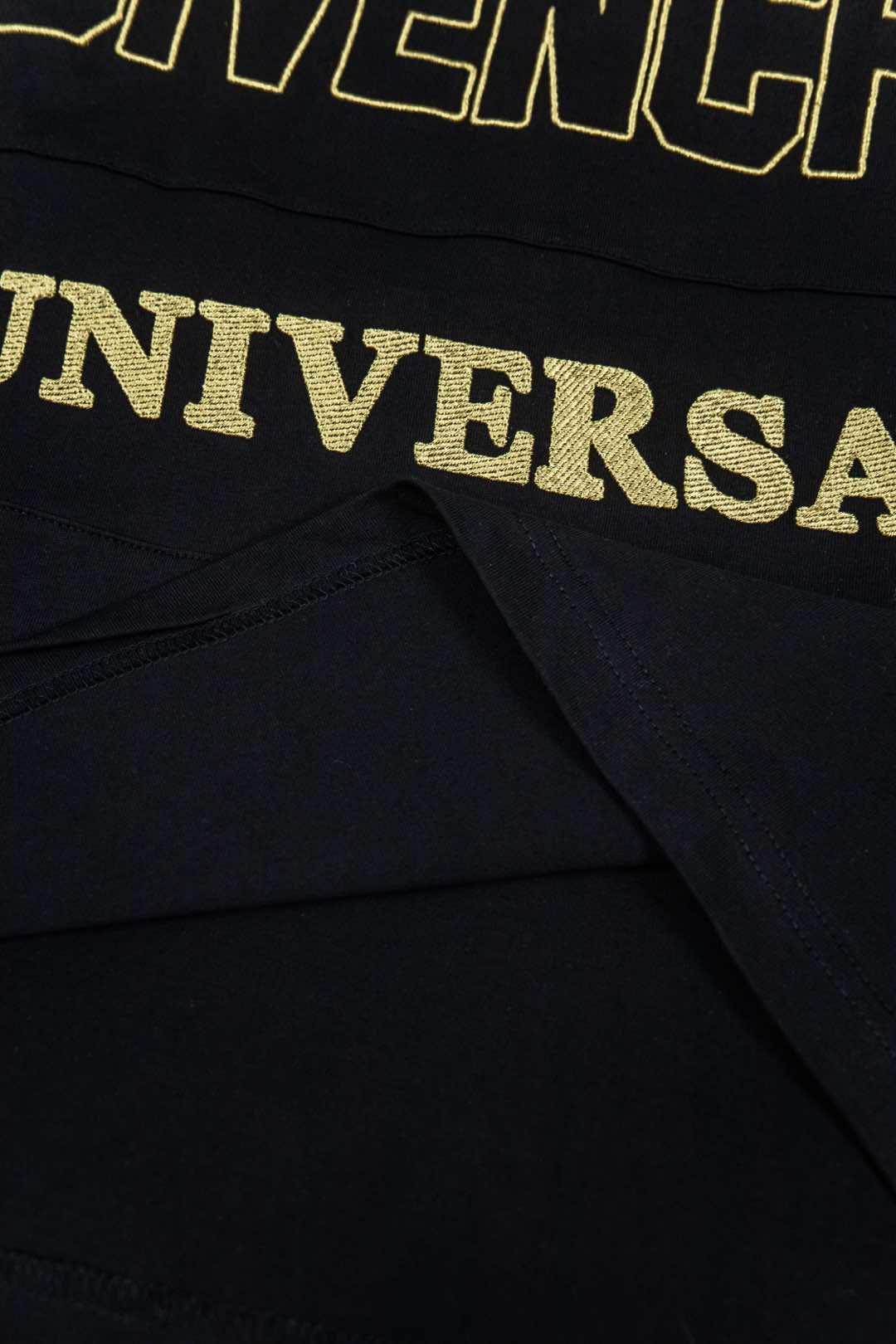 Givenchy Vanhish T-shirt with Embroidery: Elegant Style and High Cost Art - 图片 8