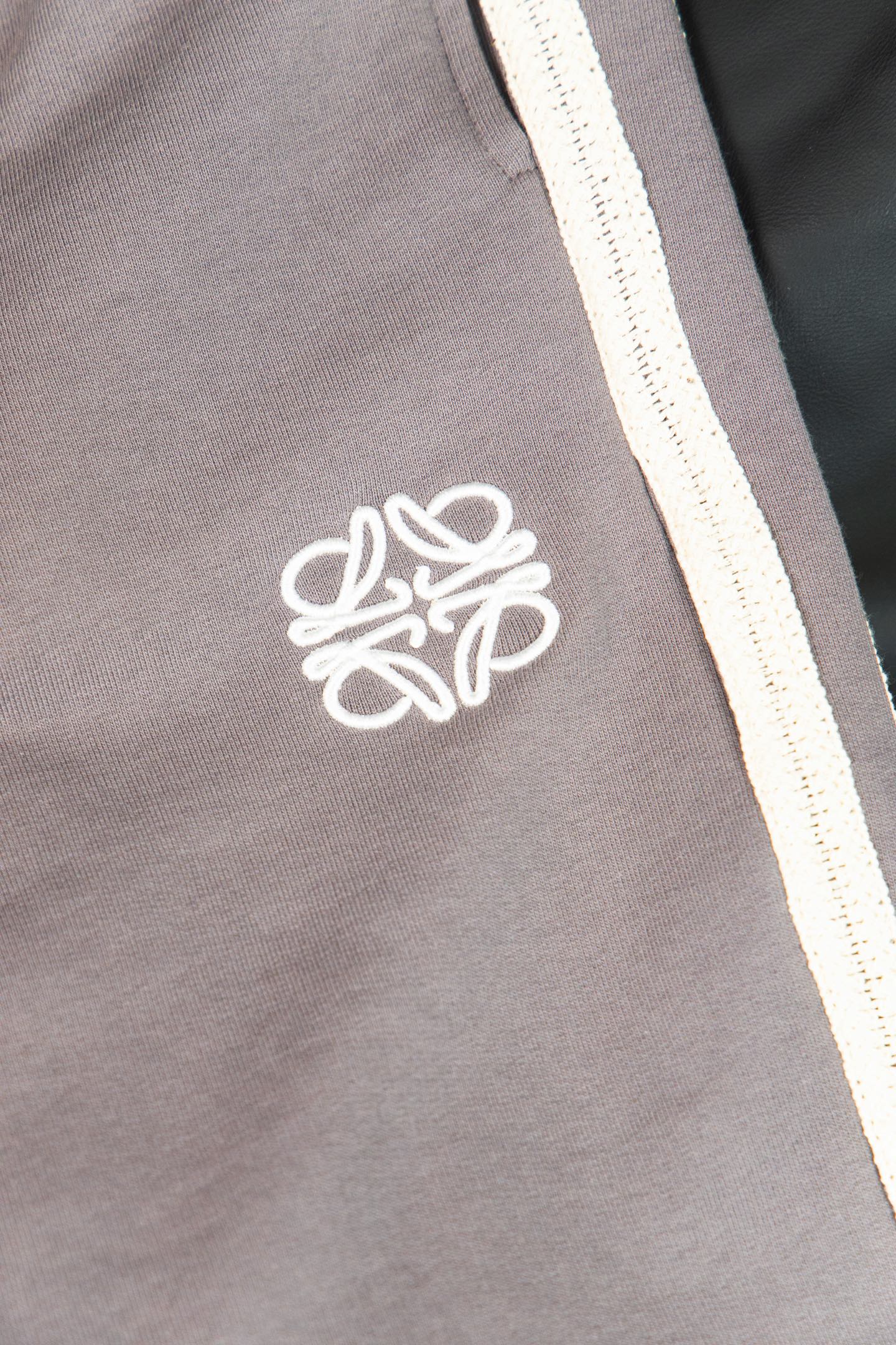 Luxurious Loewe Embroidered Shorts: High-Quality, Stylish Design for Fashion Enthusiasts - 图片 6