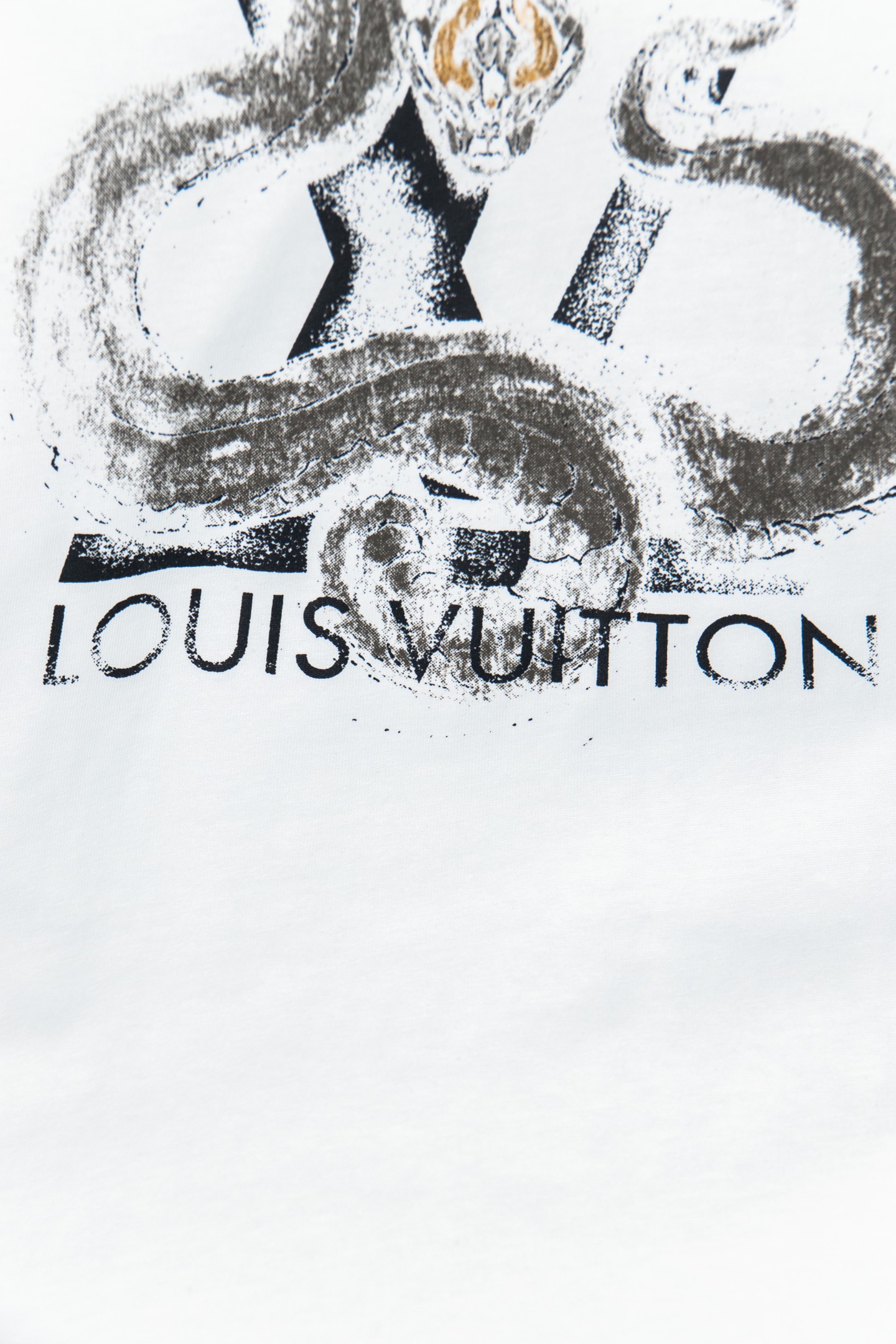 Louis Vuitton/路易威登 2025ss龙年限定圆领短袖 黑色 白色