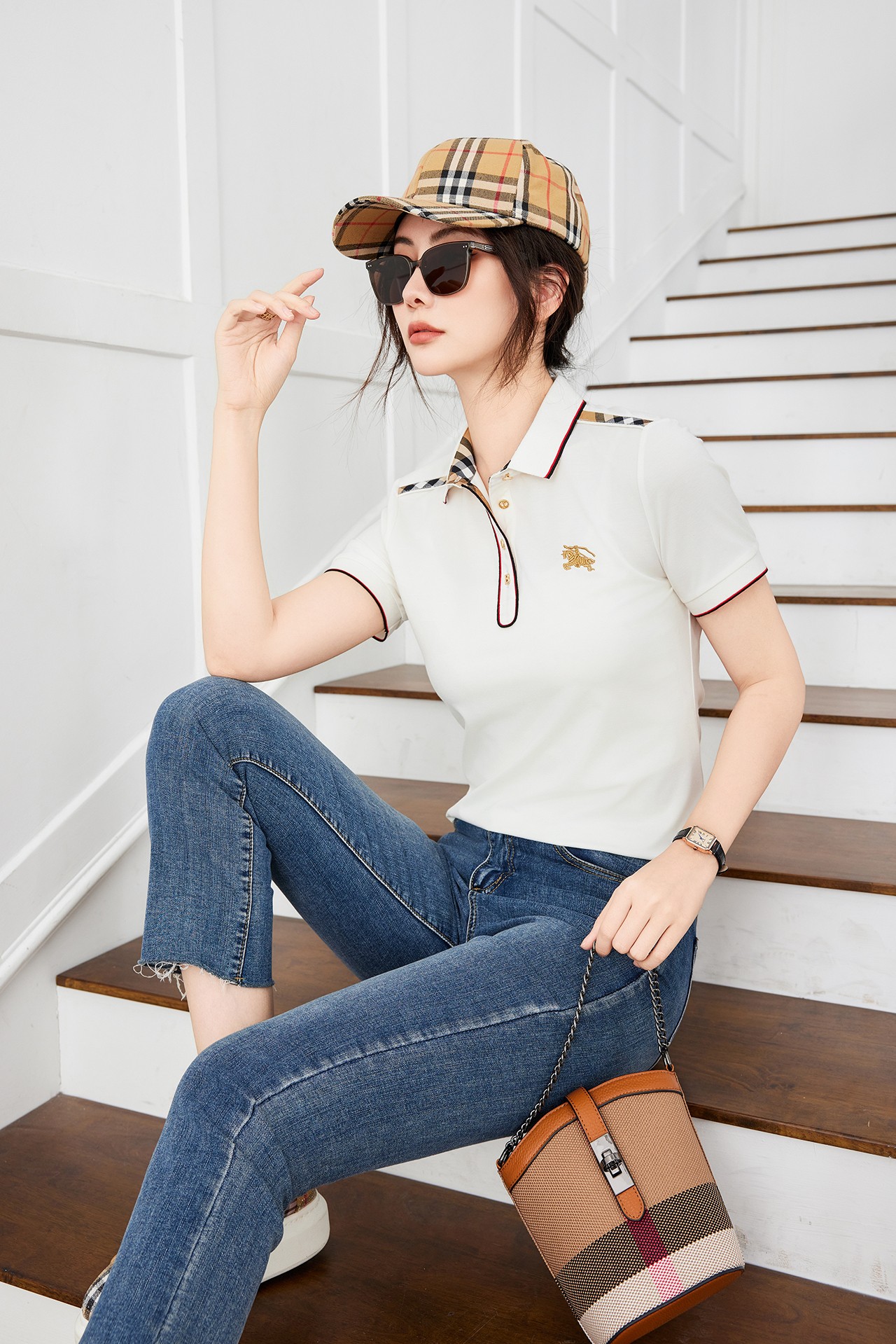 Burberry Women's White Polo Shirt Short Sleeve Slim Fit Summer Top 1 a1710819321060 4107