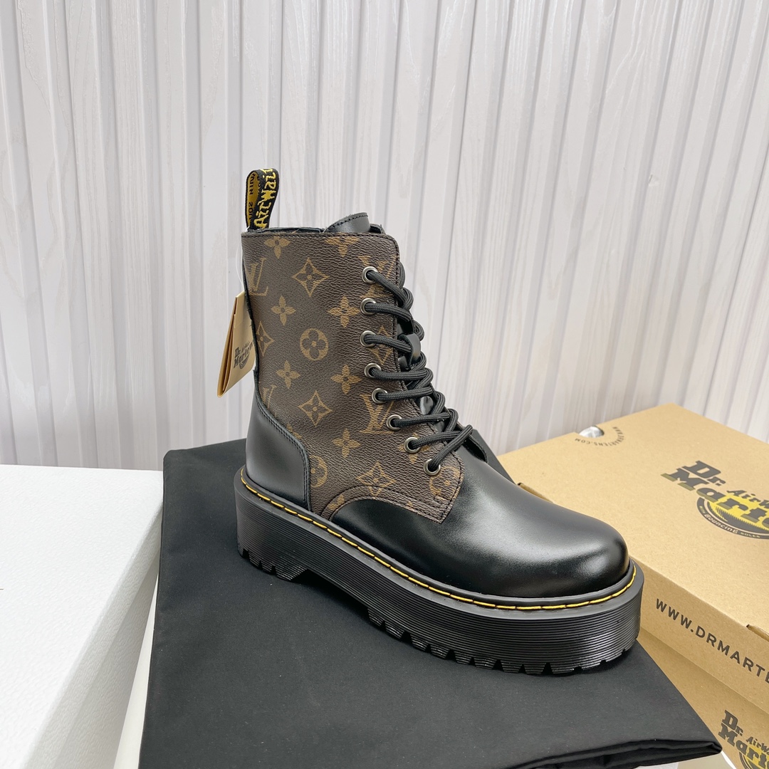 The factory price is 688, Dr Martes, Dr. Martin’s Boots. “Dr” real-skin short boots. Number: 3541。 - 图片 9