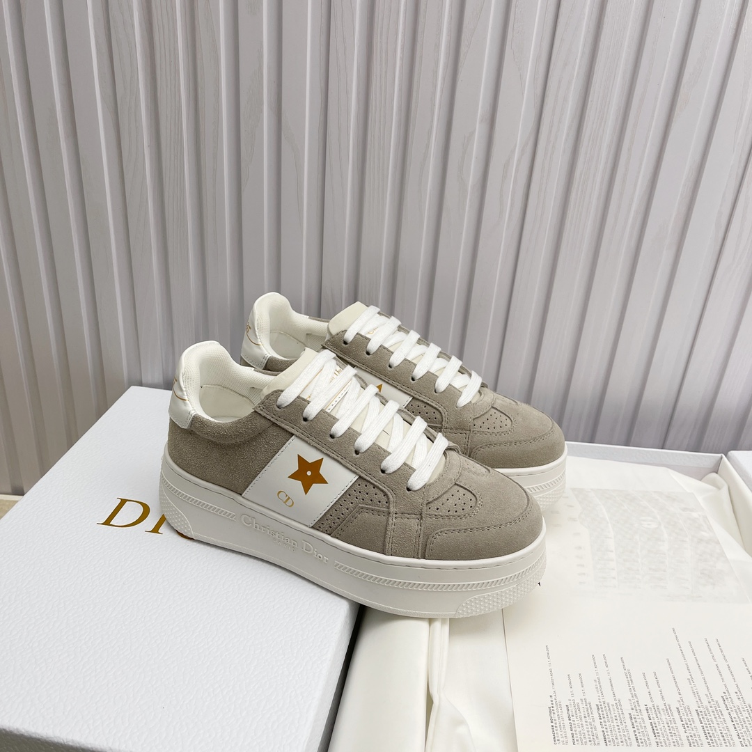 NO:249449,High-quality Dior flat-soled sneakers adopt full embroidery iconic pattern market top quality foreign counters hot non-market imitation version fabric cowhide imported breathable mesh fabric original mold glued logo matte five-pointed star outsole injection molding mold logo size 35 to 40, casual shoes/sports shoes, dior, dior, sneakers, cowhide19860909高品质 Dior(迪奥 )平底运动鞋采用全刺绣标志性图案市场顶级品质国外专柜爆款非市场普通仿版 面料牛皮 内里进口透气网布 原版模具注胶logo 磨砂五角星大底 注塑成型模具Logo 码数35一40,休闲鞋/运动鞋,dior,dior,sneakers,cowhide,Women's Shoes