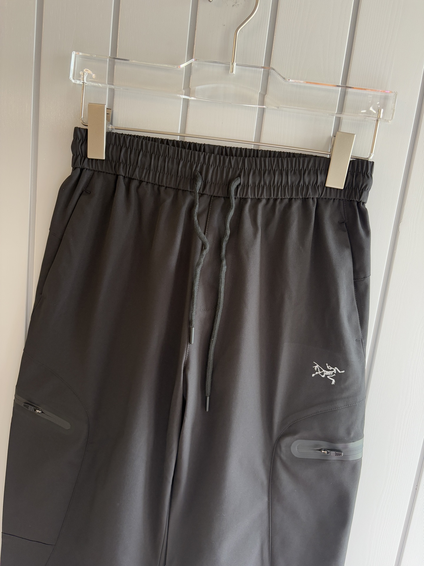 始祖鸟 官网同步 经典户外 工装裤 颜色超级正 海外同步发型 今年流行趋势 进口科技面料 S-XL