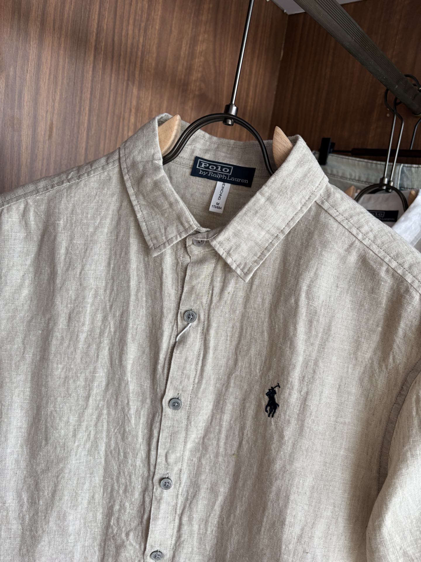 “Raulen’s New 100% Linen Collection: Stylish, Cozy, Light-Skinned. Colors: White, Plaster, Blue.” - 图片 3