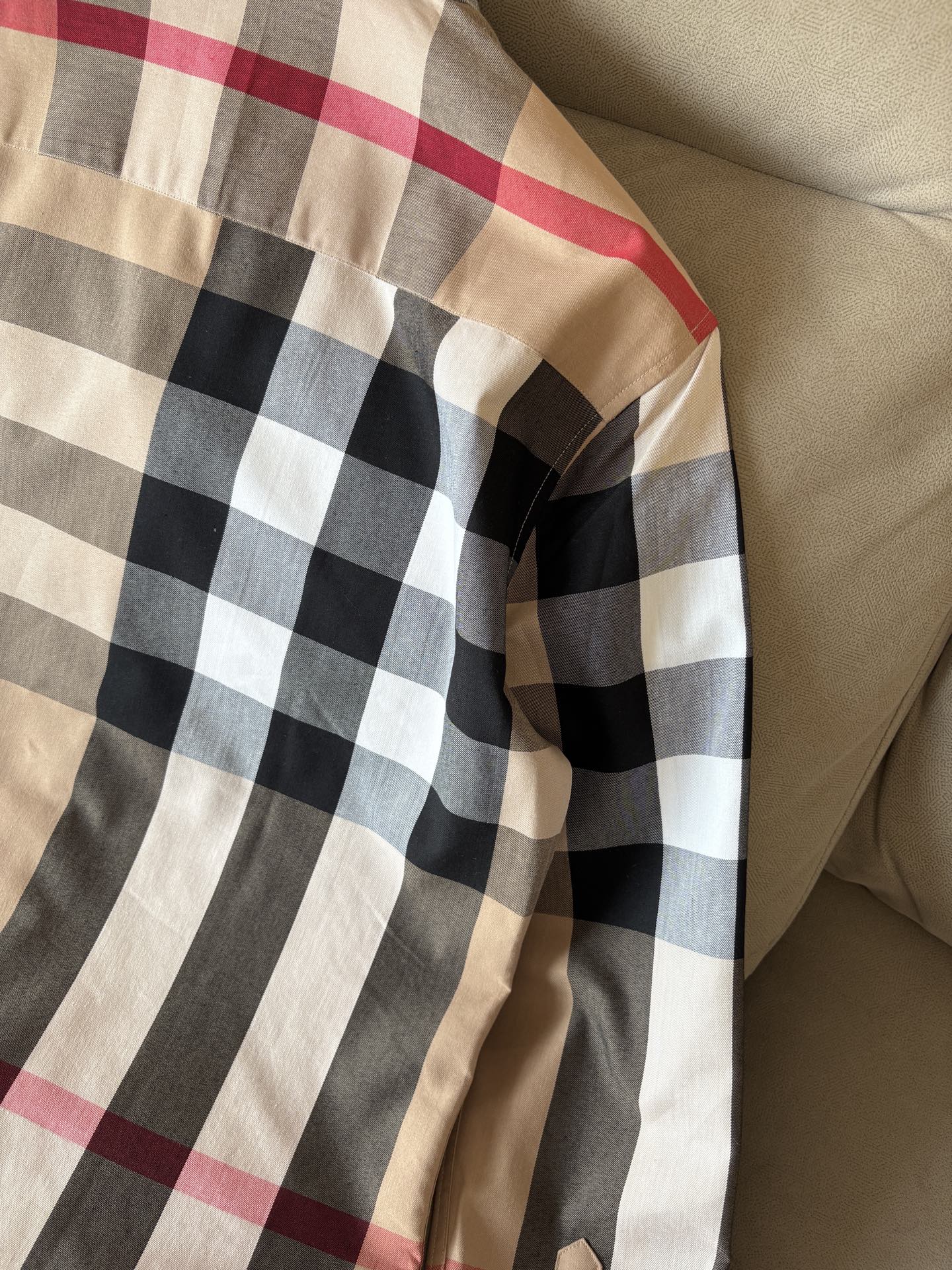Barbo’s Leisure Shirt: Recommended Battery P696, Quality Details Highlighted in Classic Style - 图片 9