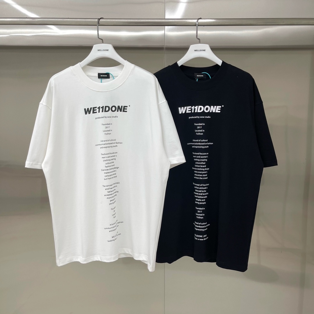 新款💰75款号: W157#
WE11DONE 标语字母 宽松圆领短袖T恤男女情侣款
面料:280g双纱精梳紧密赛络纺重磅纯棉
工艺:走线均是全身三线缝制,后领织带包边延伸到肩部加固,细节井口与肩膀处的衔接处打了倒针,更加无缝衔接。印花采用高端工艺不易开裂,区别市面普通版本
辅料:吊牌洗水主唛,全套定制的YUAN版辅料
颜色:白色、黑色
尺码:S-L
肩宽 胸围 衣长
S 码 52 112 71
M码 54 118 73
L 码 56 124 75