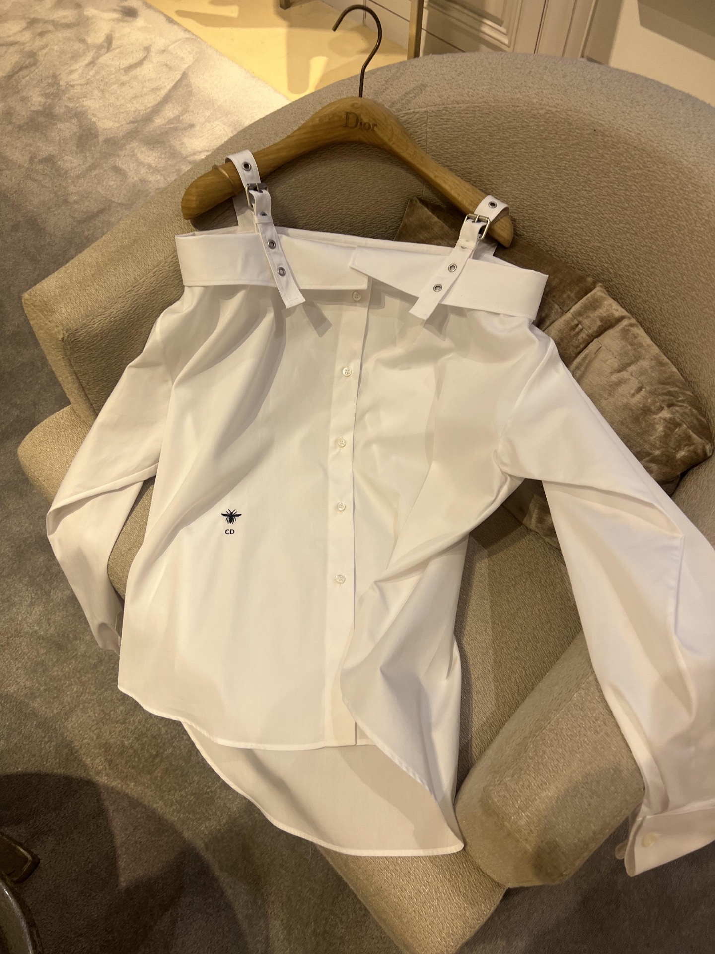 Dior White Off-Shoulder Top with Bee Embroidery - Spring 25 Collection 5 i1743043662334 6598 0 4