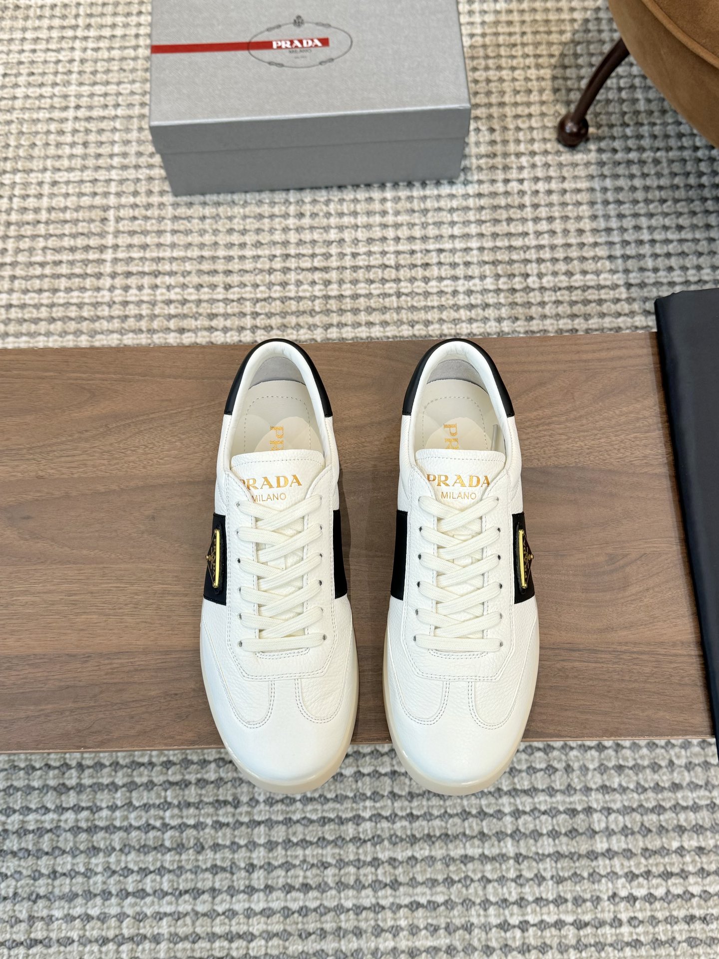 Where should I buy to receive
 Prada Shoes Sneakers Good Quality Replica
 Sewing Fall/Winter Collection Sweatpants