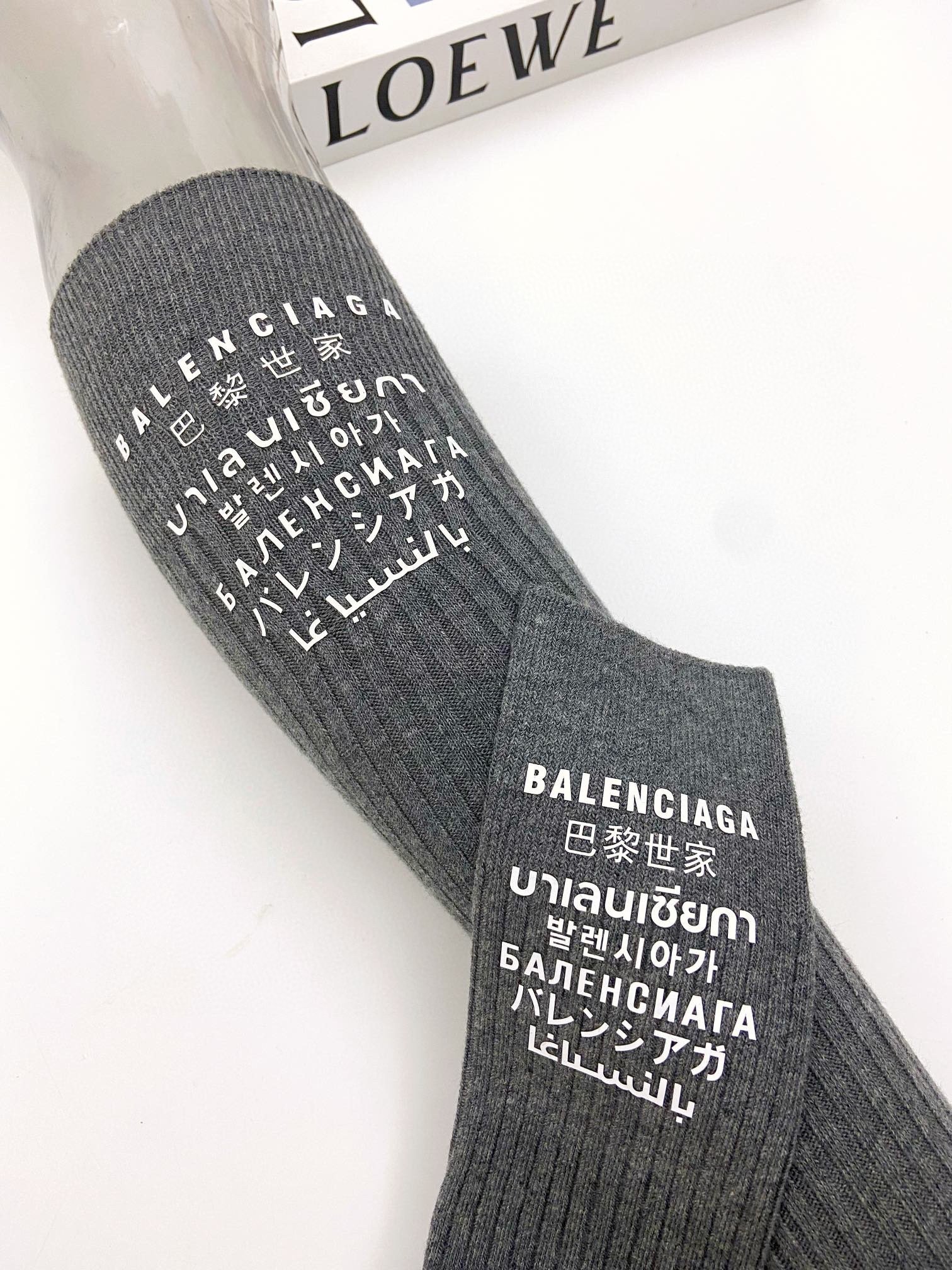 配包装一盒一双balenciaga巴黎世家立体硅胶经典字母长筒袜小腿袜双针针织材质超完美结合款式经典专柜