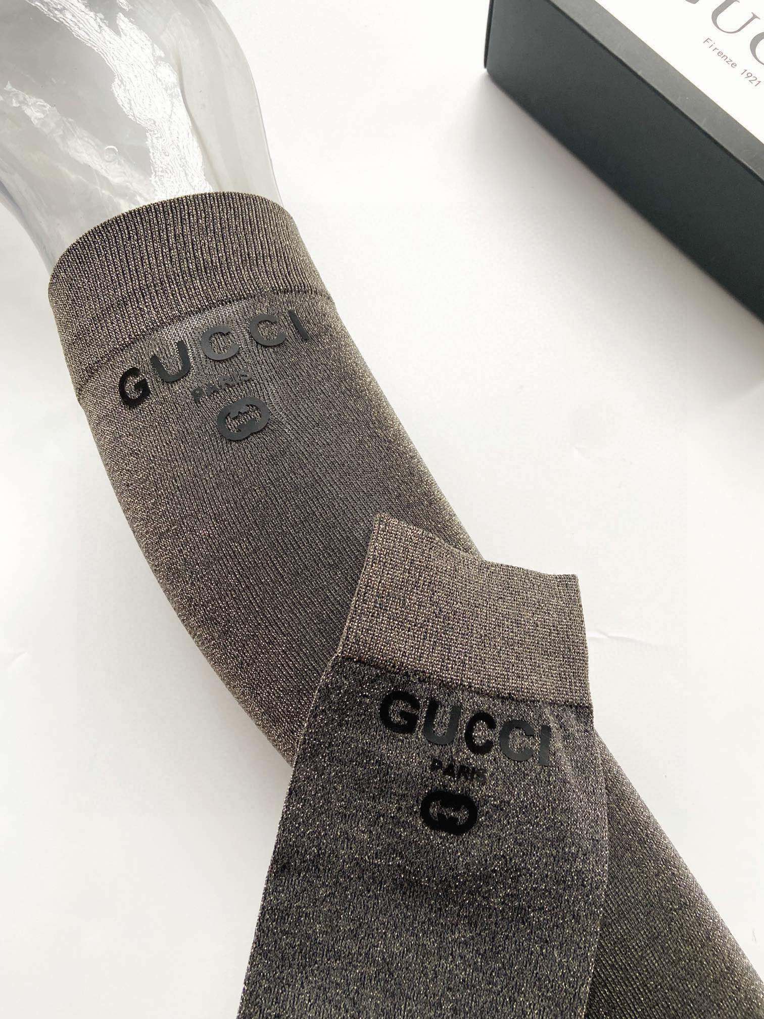 配包装一盒一双Gucci古奇经典字母logo金银丝棉混纺长筒袜ins爆款！专柜在售ing原单货！高版本好